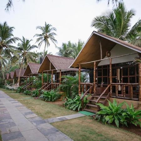 The Village أغوندا المظهر الخارجي الصورة